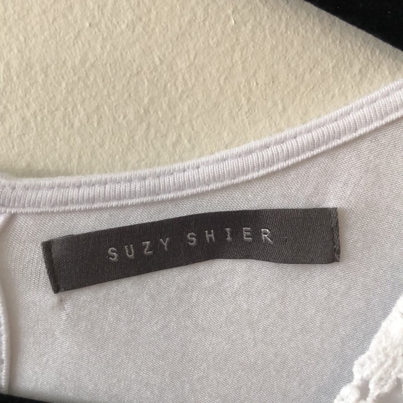 White flowered tank top - Picture 4 of 5